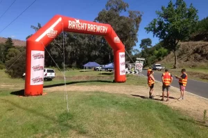 how inflatable arches work